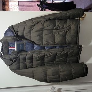 Warm winter jacket with hood .. very nice jacket in very good condition